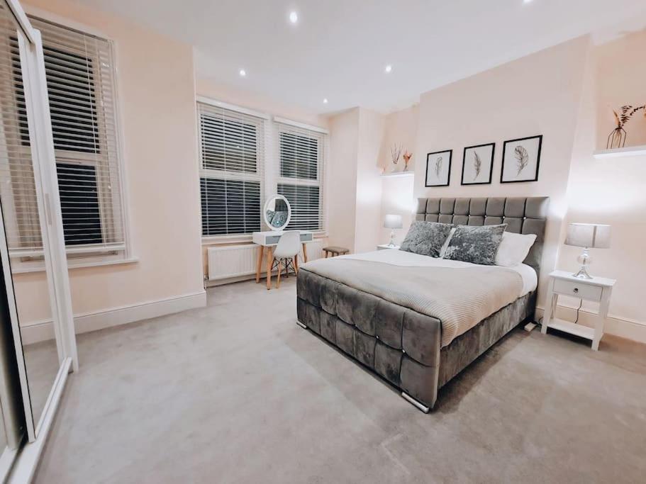 Double Room In Shared Flat London Exterior photo